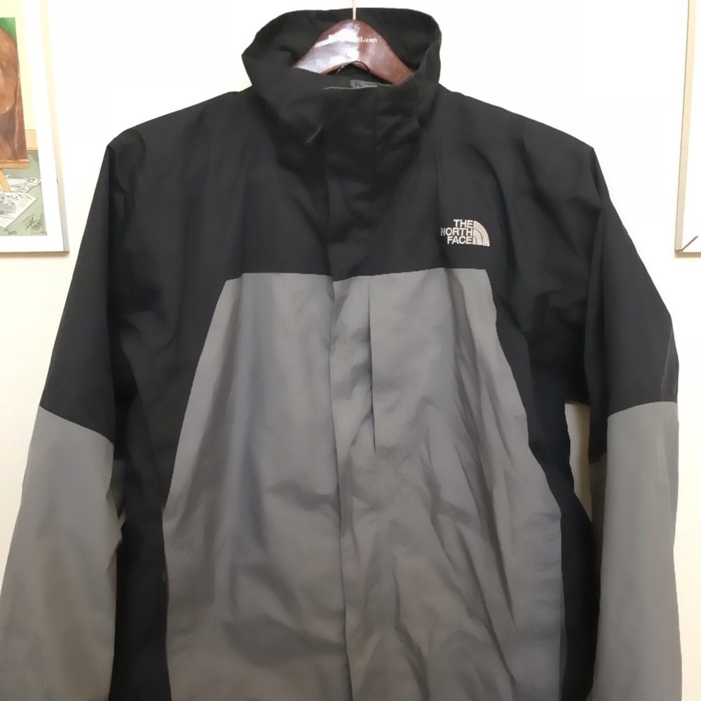 Men’s Northface Rain Coat/ Wind Breaker